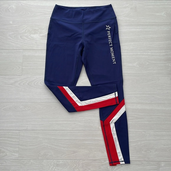 Perfect Moment Blue Compression Leggings - Picture 2 of 9